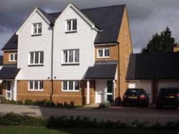 4 Bedroom Semi-Detac...